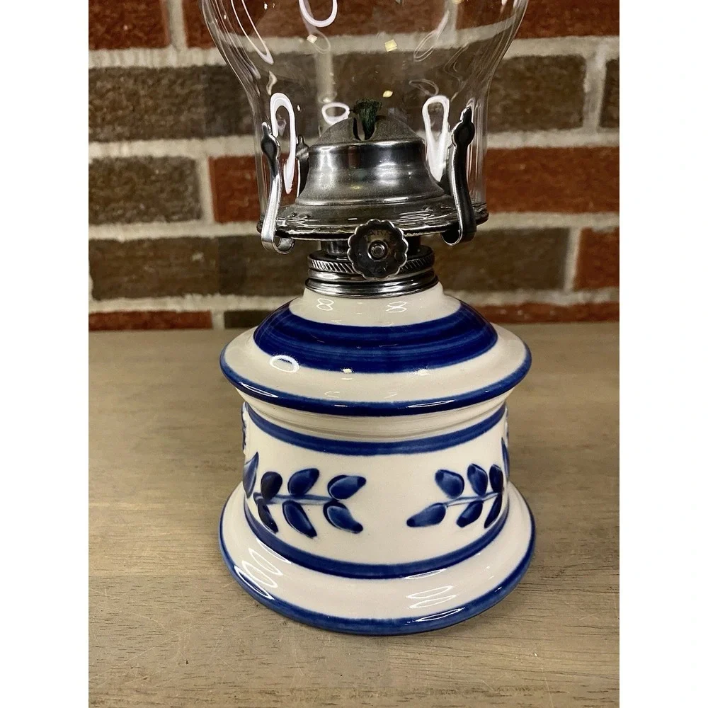 Vtg. Lamplight Farms Blue& White Ceramic Oil Lamp. 13